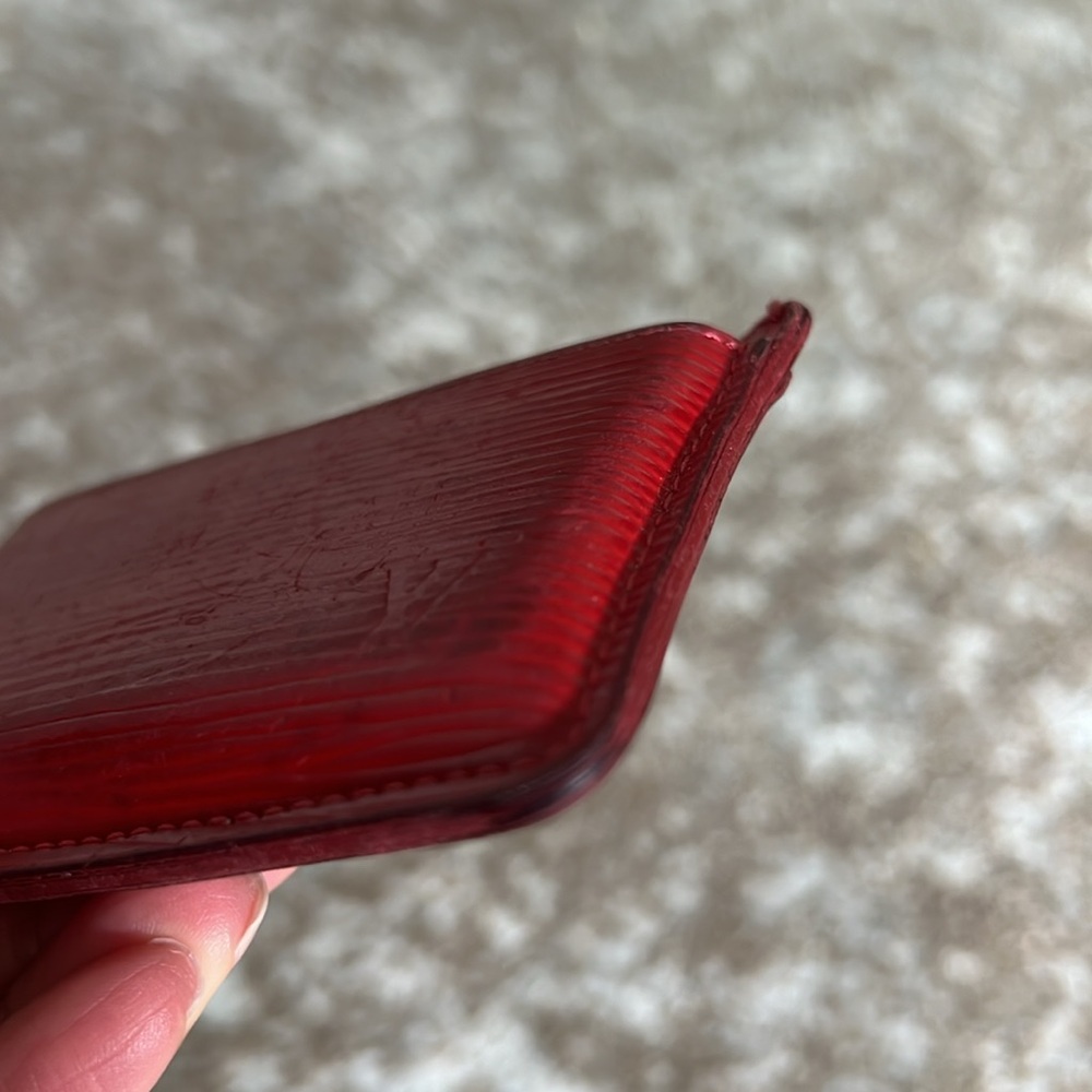 COPY - Louis Vuitton ‘Epi’ Card Holder - Picture 8 of 13